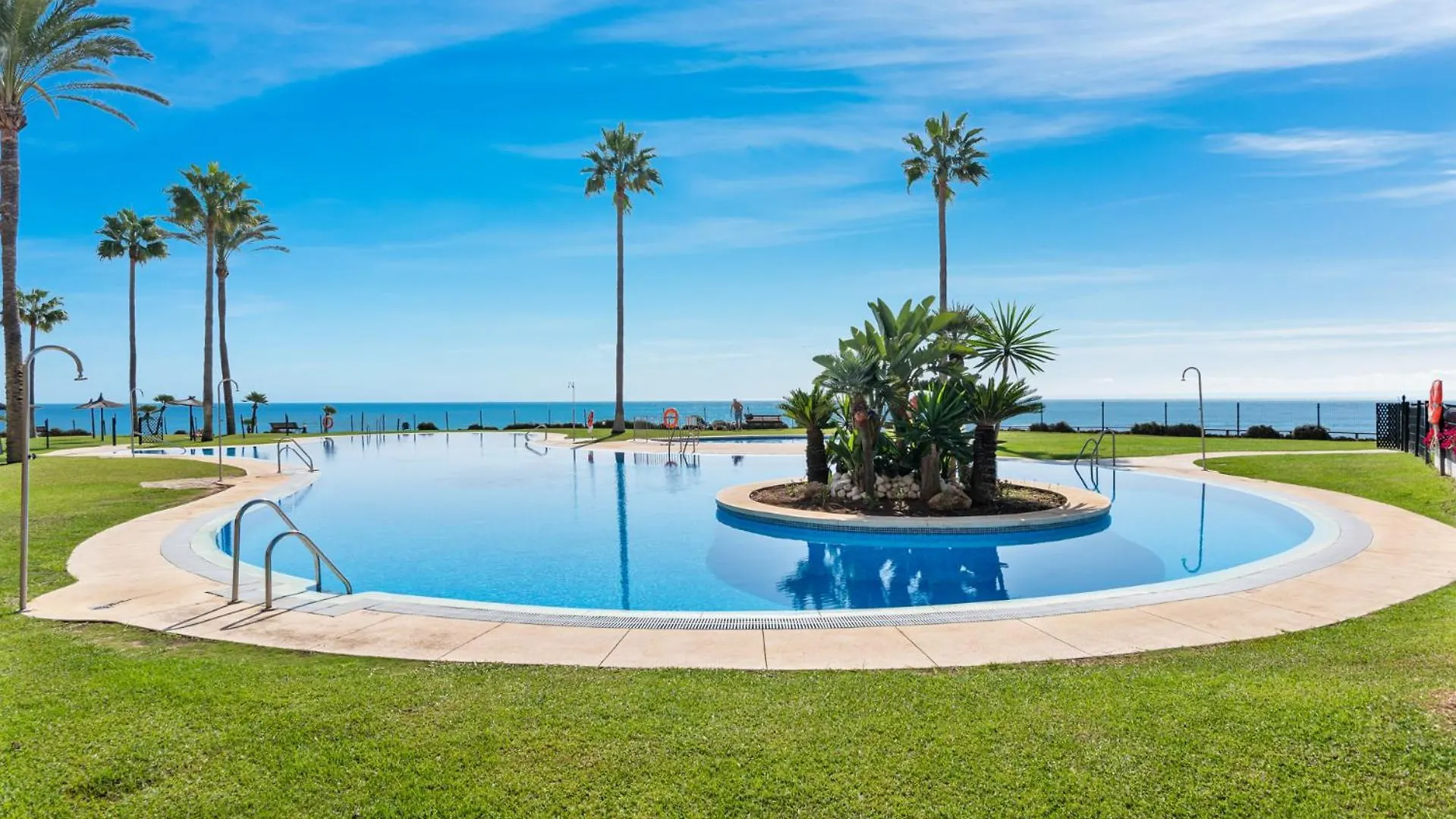 Mi Capricho Beach Side Ref 1370 Sitio de Calahonda